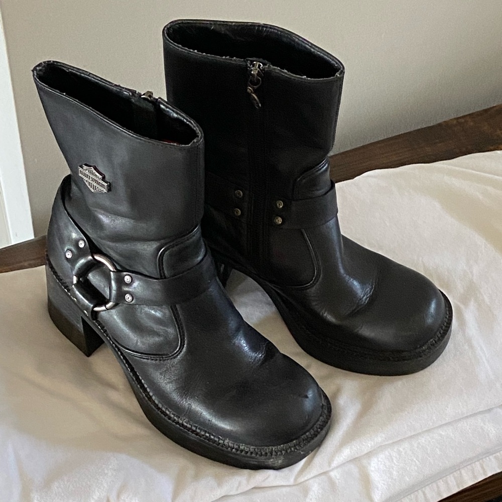 Black leather boots, Harley Davidson brand